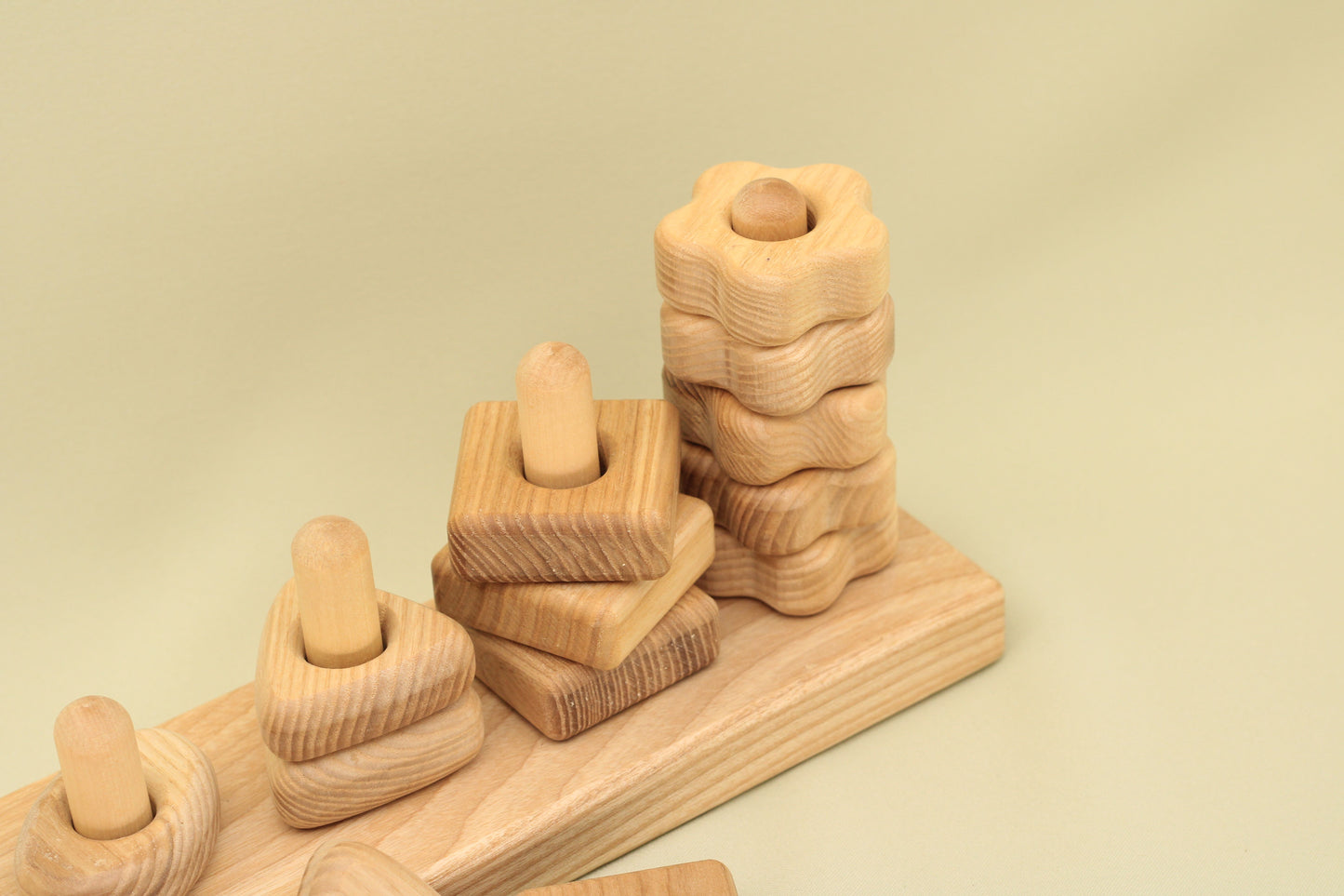 Lotes Toys Natural Stacking Block with Different Shapes PY32