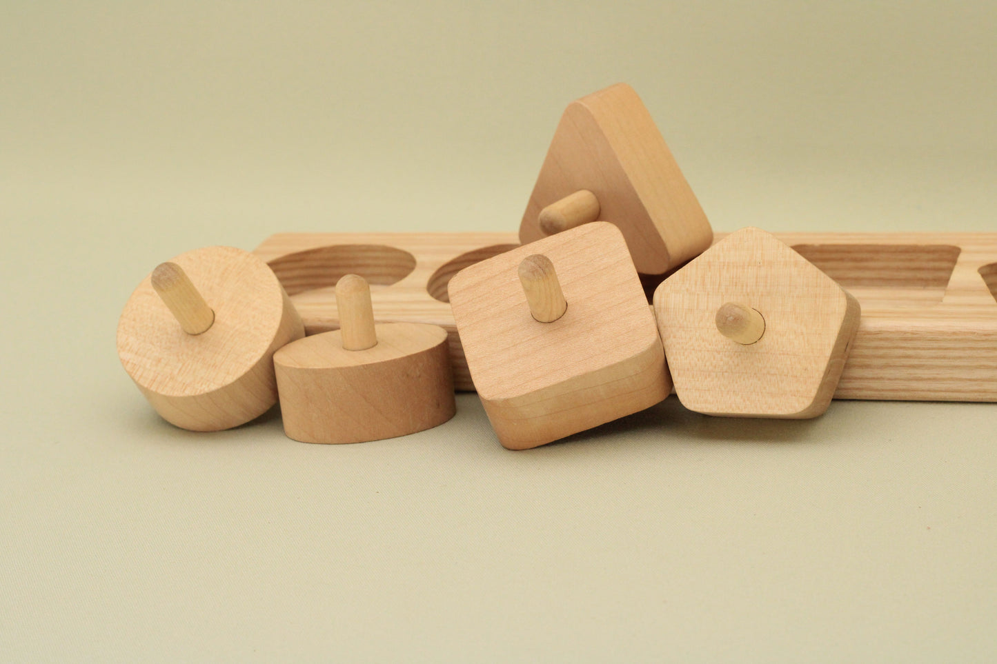 Lotes Toys Natural Stacking Block with Different Mathematical Shapes PY36