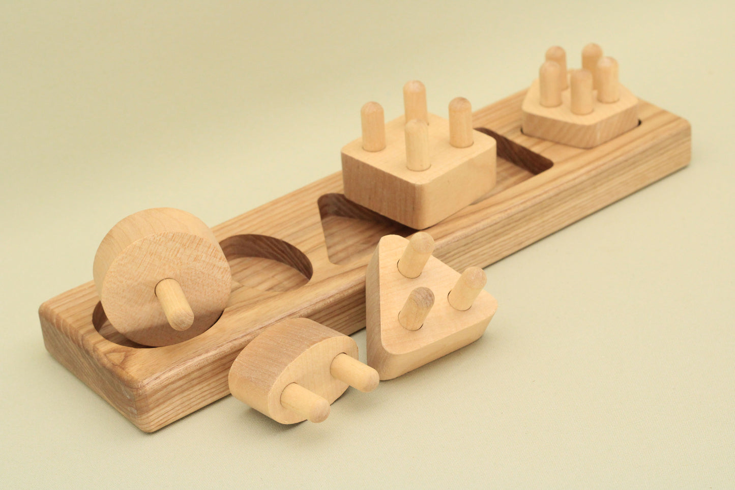 Lotes Toys Natural Stacking Block with Different Mathematical Shapes PY37