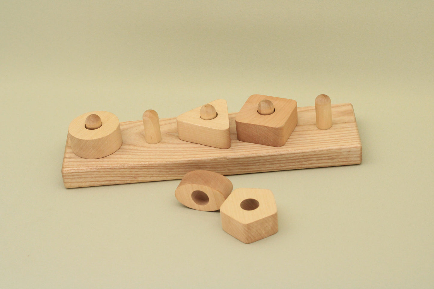 Lotes Toys Natural Stacking Block with Different Mathematical Shapes PY38