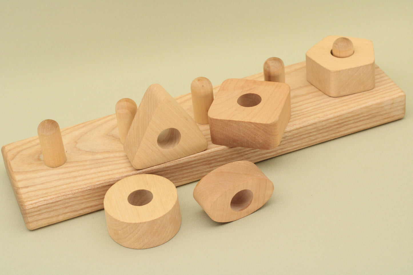 Lotes Toys Natural Stacking Block with Different Mathematical Shapes PY38