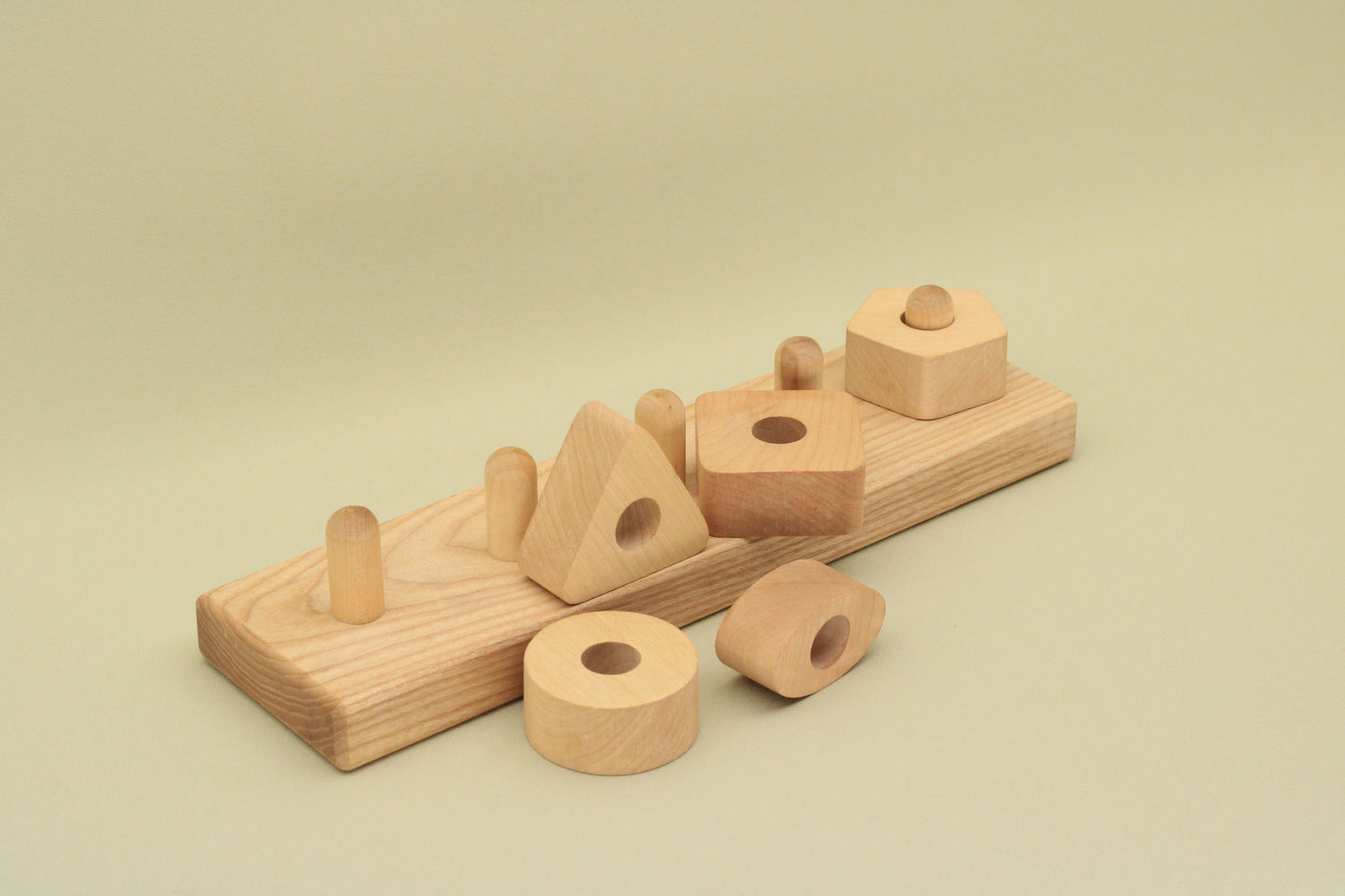 Lotes Toys Natural Stacking Block with Different Mathematical Shapes PY38