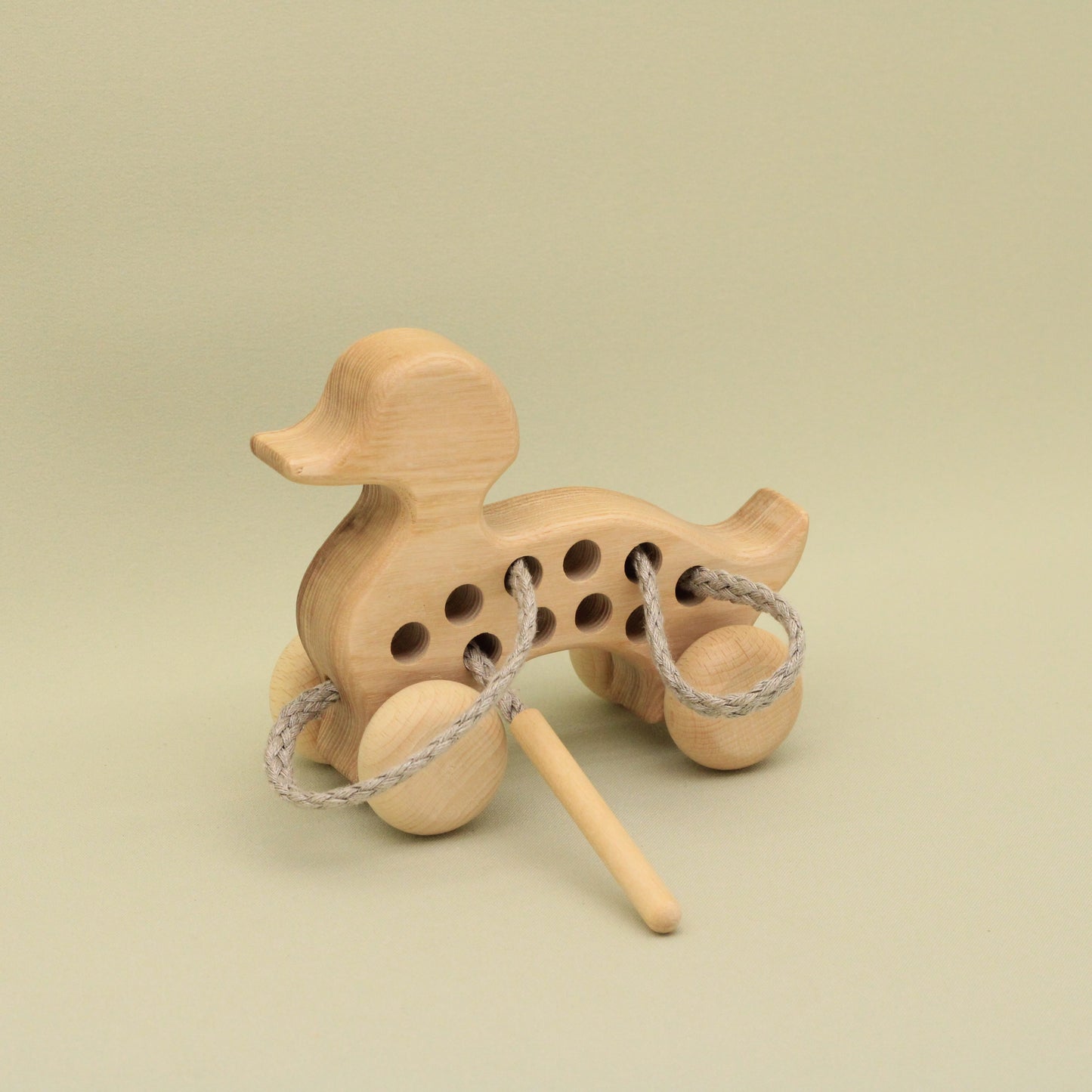 Lotes Toys Natural Wooden Threading Lacing Duck TT53
