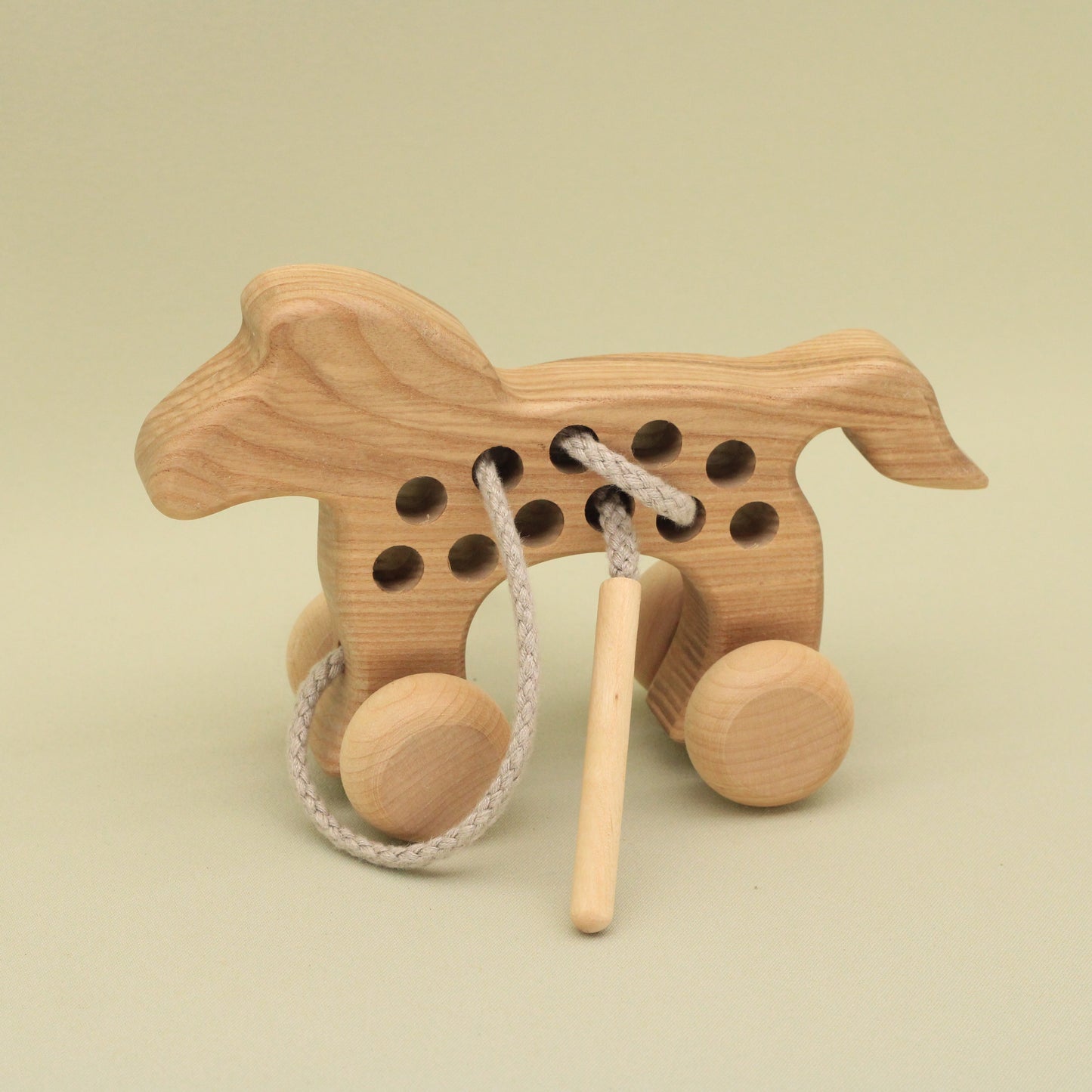 Lotes Toys Natural Wooden Threading Lacing Horse TT54
