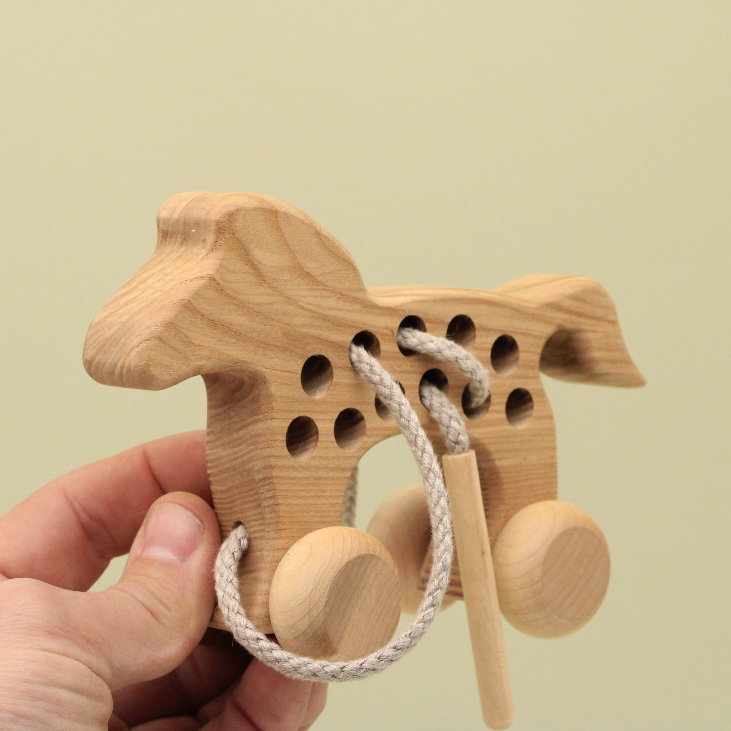 Lotes Toys Natural Wooden Threading Lacing Horse TT54