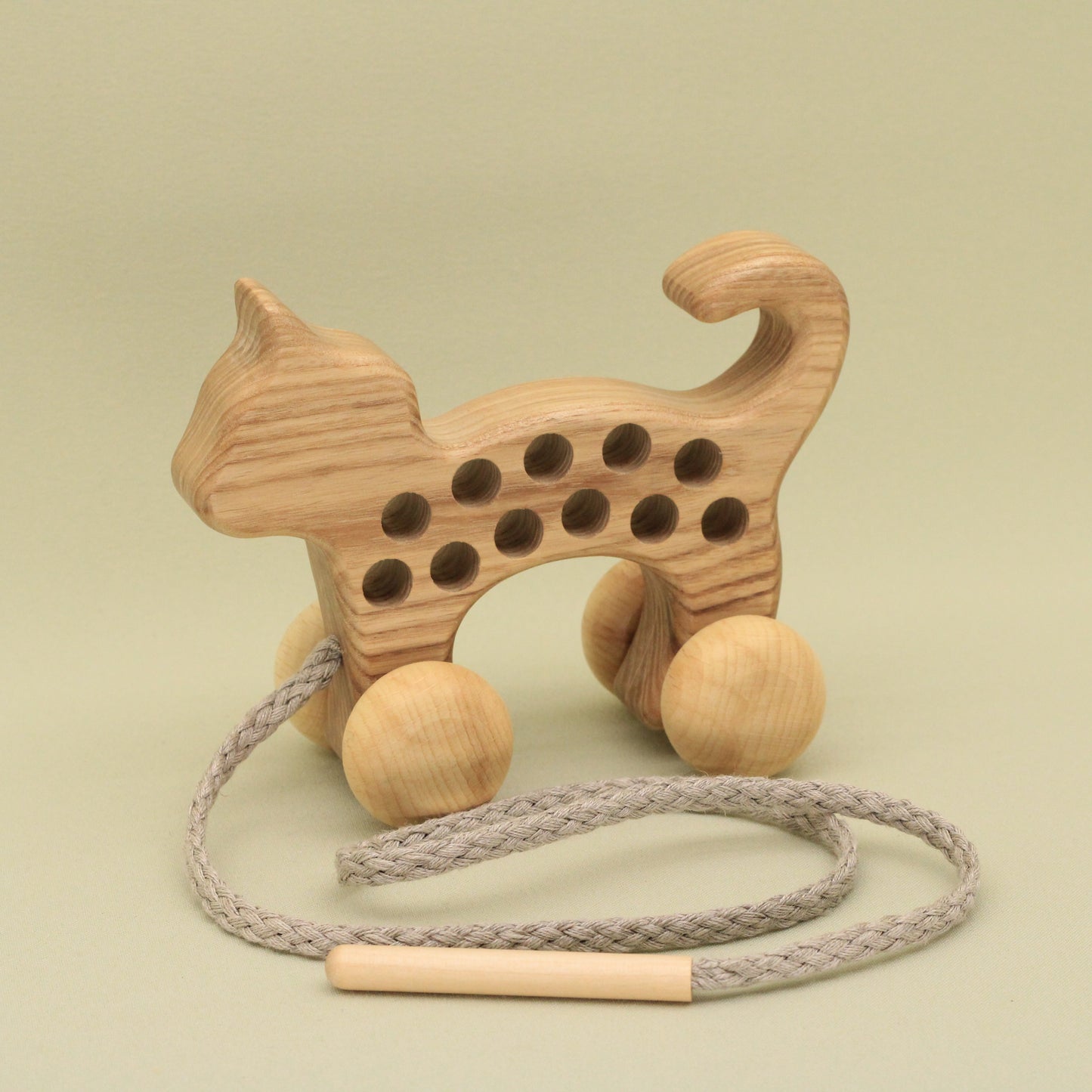 Lotes Toys Natural Wooden Threading Lacing Cat TT51