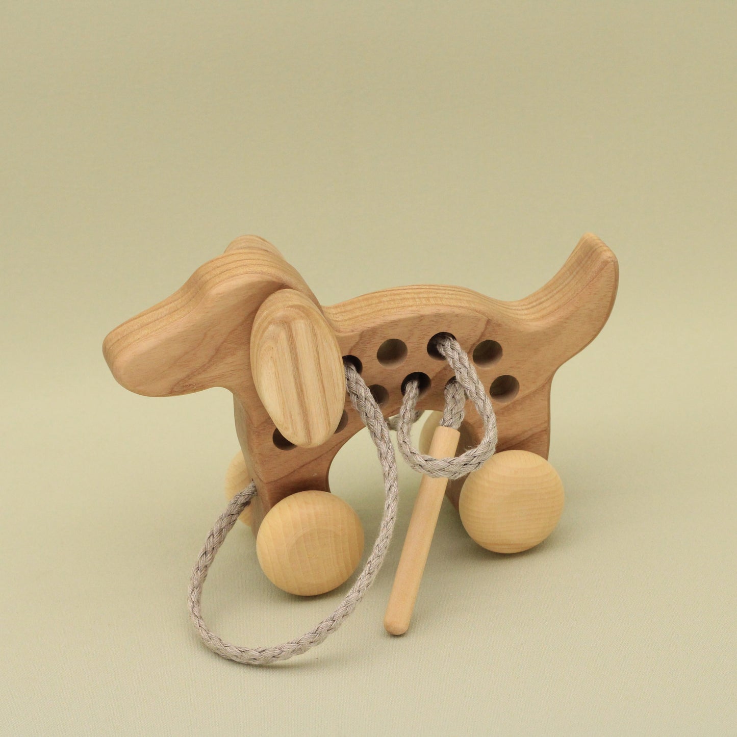Lotes Toys Natural Wooden Threading Lacing Dog TT52